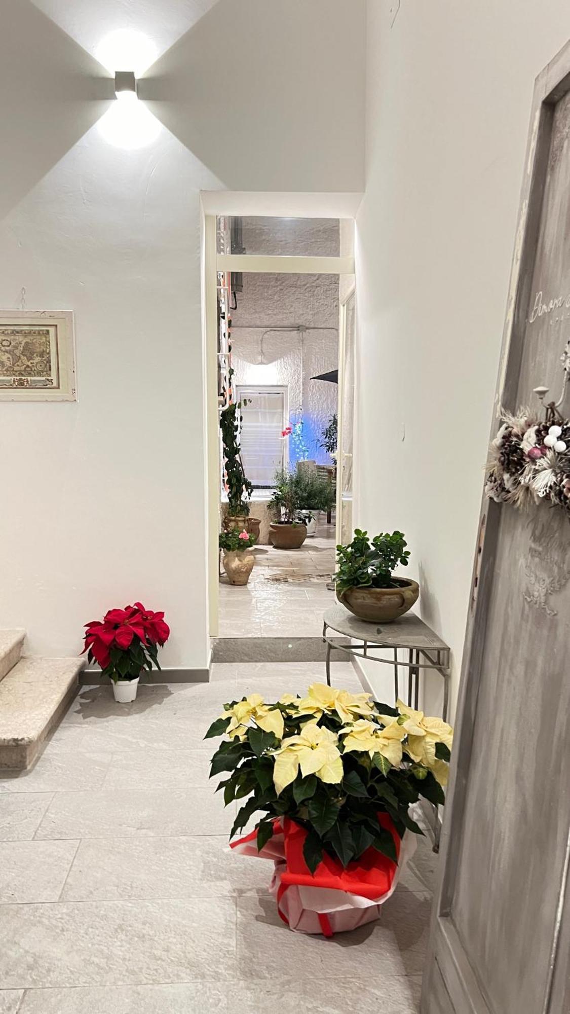 Dimora Donna Vitalia Apartments Trapani Eksteriør billede
